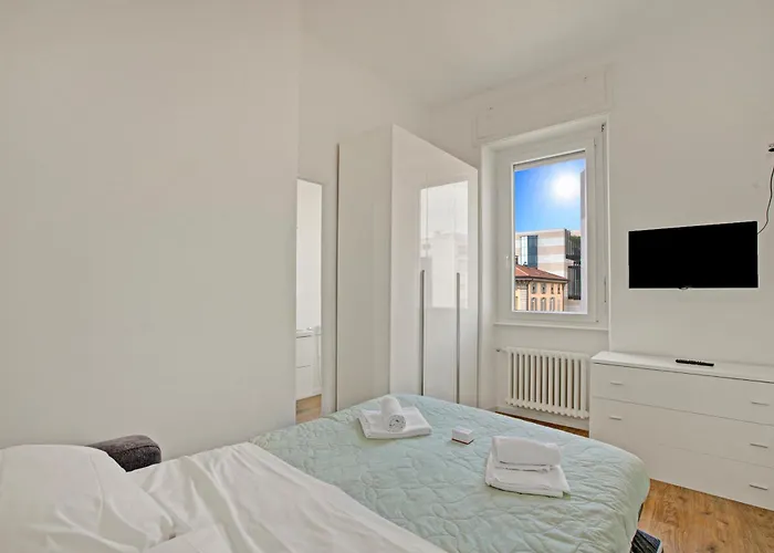 Daire Dream Of Downtown - Happy